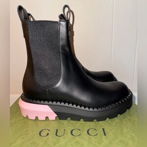 Gucci Chelsea Ankle Boot Black Leather Sierra Stretch Ankle Pink Heel Size 9.5